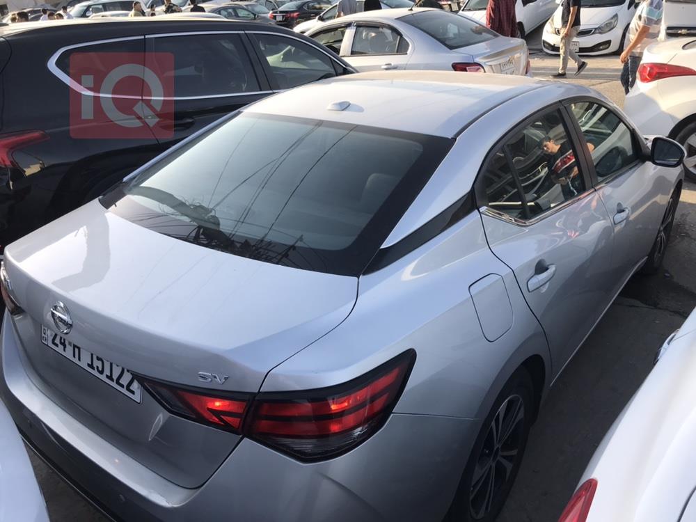 نیسان سێنترا